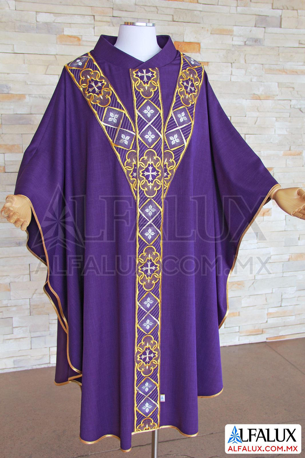 02 ROYAL YEE Casulla Alfalux Morado Central 100 (4)